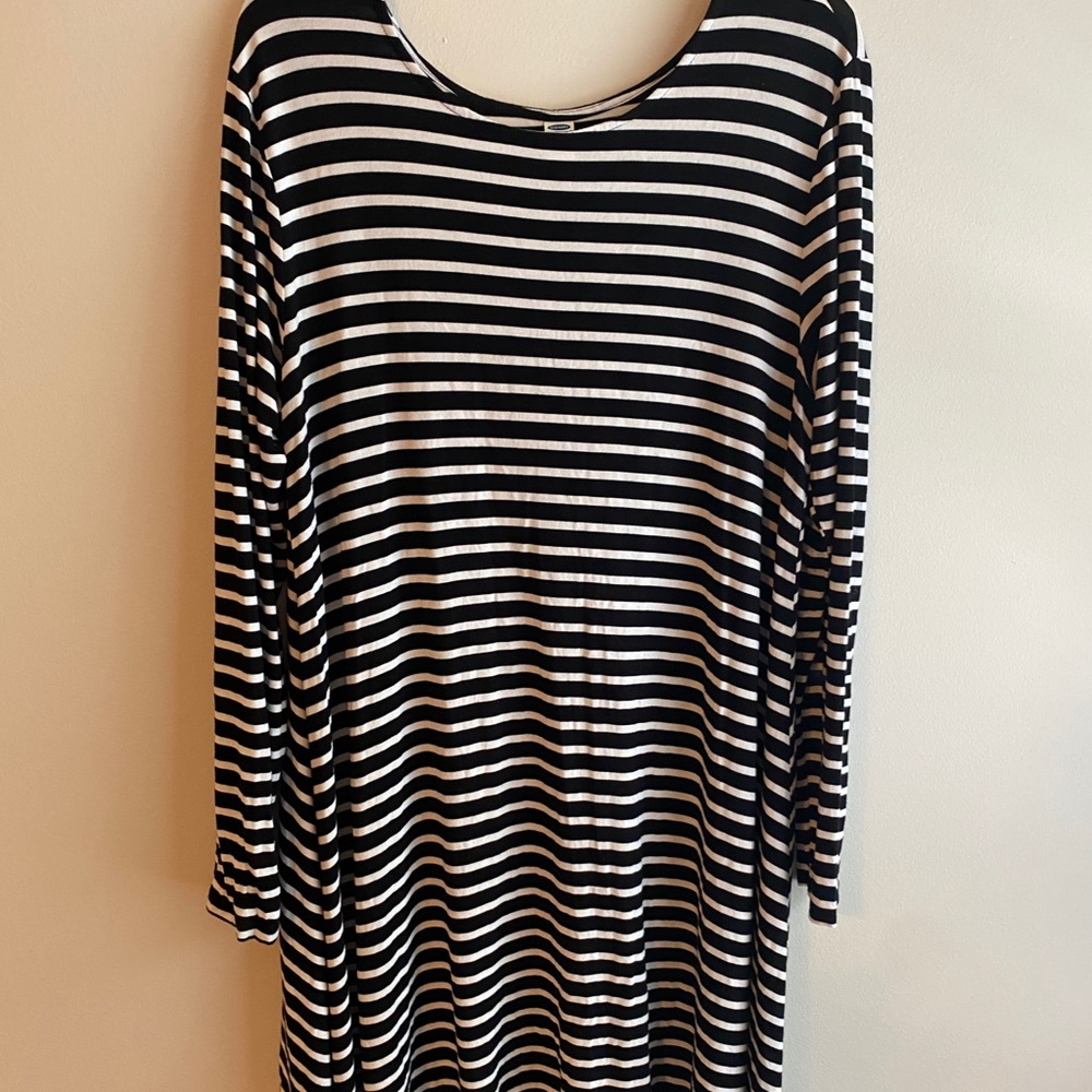 Old navy striped longsleeve swing dress